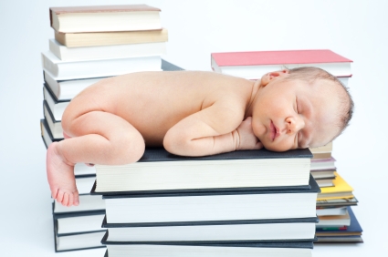 How to share books with your 6 to 8 month old